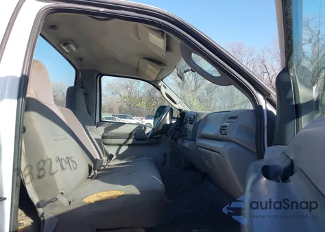 2007 Ford F-250 Xl/Xlt из США, поврежденный, VIN 1FTNF21547EB13084